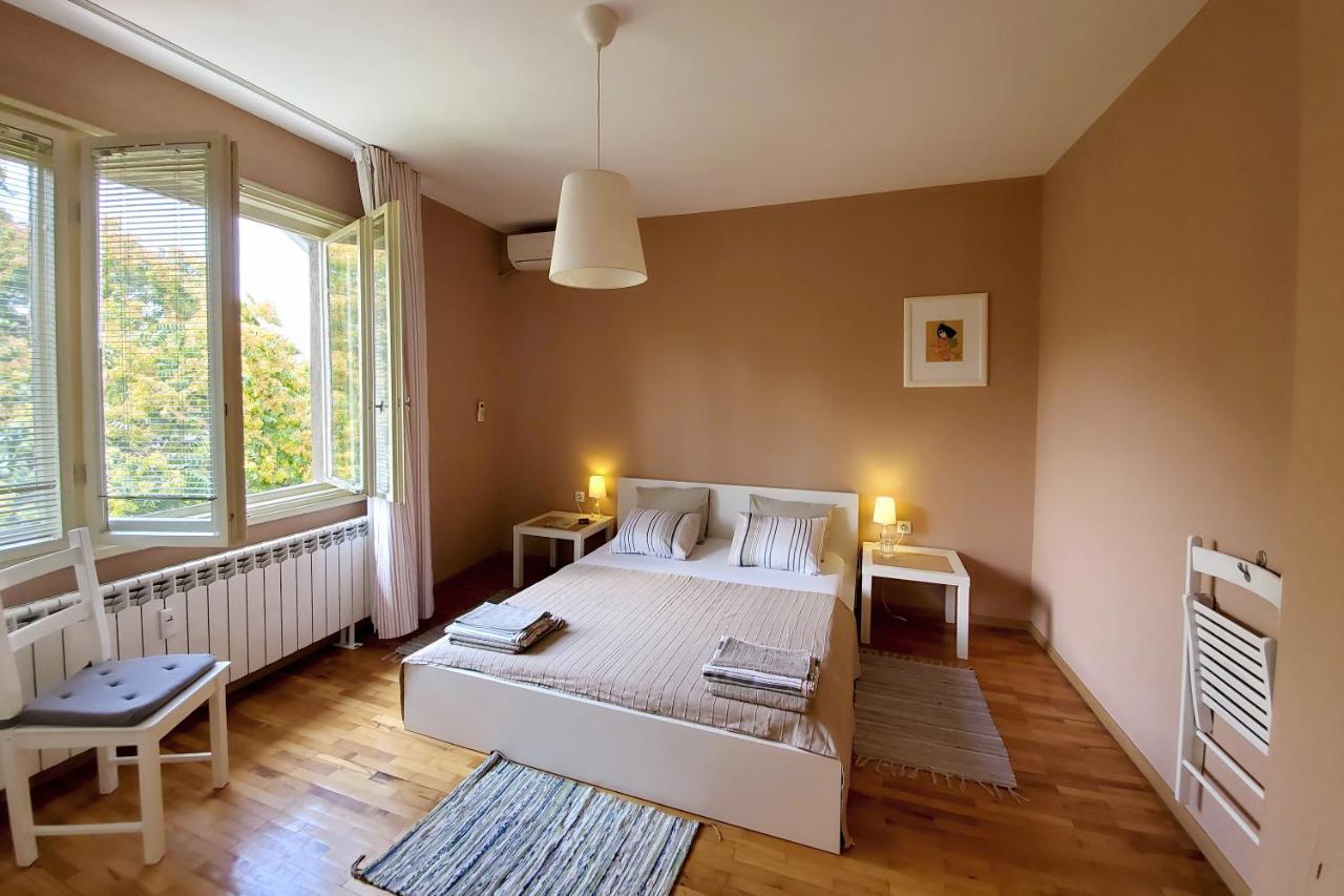 Sunny Central Apartment Szófia Kültér fotó
