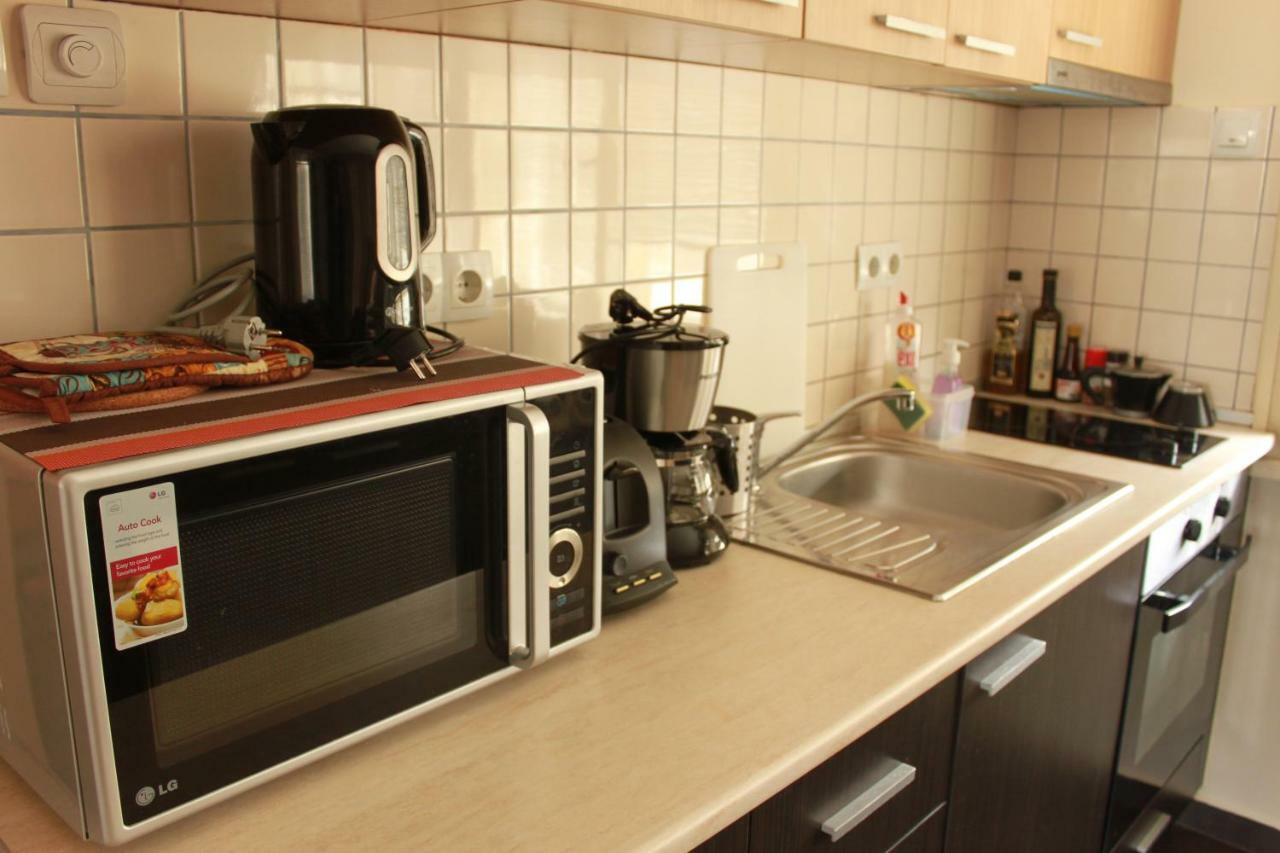 Sunny Central Apartment Szófia Kültér fotó
